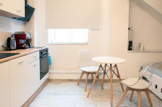 Six Lamps At Masarykova - 7