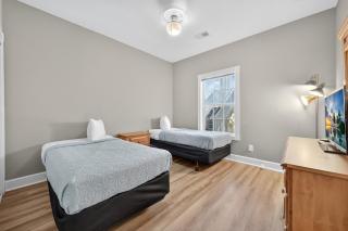 Magnolia North 4827-201 - 2