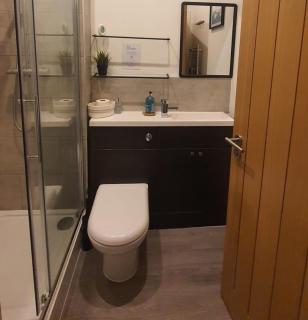 SOUTHBOURNE SHORE by BOURNECOAST - A Perfectly Positioned Flat Near the Sandy Beaches with a Patio Garden and Parking - FM10681 - 5