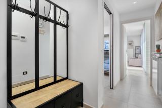 Window on the sea - 6