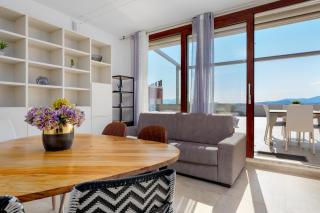 Window on the sea - 2