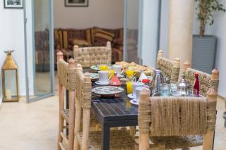 Riad privé 3 chambres, pdj inclus, 10 min Jema El Fna - 8