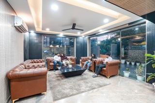 Divine Hotels & Banquets - 8