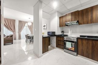 Stayshort - Modern Villa in Avencia Damac Hills 2 with Waterpark Access - 7