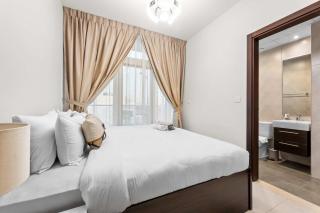 Stayshort - Modern Villa in Avencia Damac Hills 2 with Waterpark Access - 3