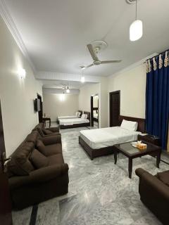 AK Rezidor Guest House - 4