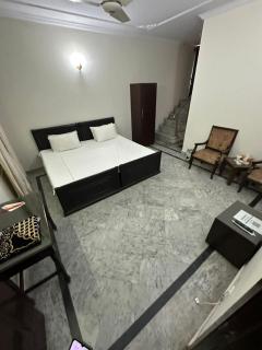 AK Rezidor Guest House - 5