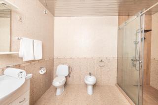 Downtown Yerevan Grand Stay - 3 Bedrooms & 2 bathrooms,200 SQM - 1