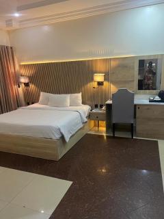 Nippon Grand Hotel and Apartment - 8