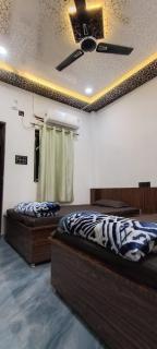 Maa Maruka Paying Guest House - 1