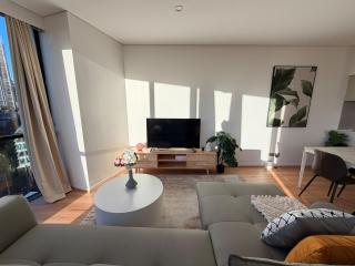 KozyGuru | China Town | Stylish City-View Retreat - 5