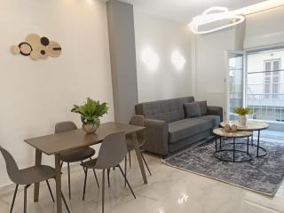 Cityease Ippokratio Modern 2Bdr Apartment - 6