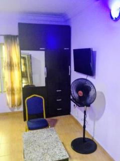 Short let apartments LBS,Lekki Ajah Lagos - 4