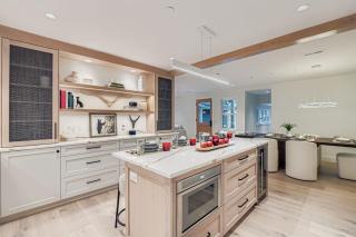 Old Town Luxe Retreat-Walk to Main, Hottub-Casita 173 home - 3