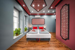White House Apartman Miskolc, Red Room - 8