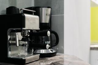 White House Apartman Miskolc, Green Room - 1