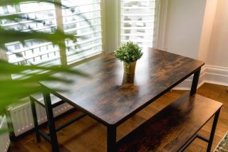 Elegant Studio with Victorian Charm - 9