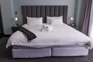 Waterfront Guest House - 9