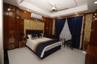 Qinwan Hotel & Suites - 8