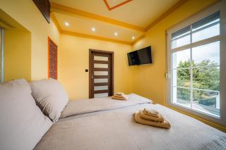 White House Apartman Miskolc, East Room - Miskolc - 5