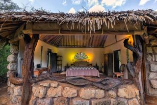 Private bush camp with pool cottages tents - 2332 - 6