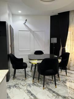 Luxury 2BR Suite w Smart Locks & Wifi Newly Built - 8