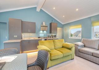 Snainton Luxury Lodges - 9