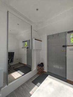 Skylit Studio Retreat - 6