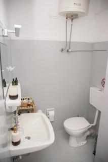 Lilia Apartments - 6