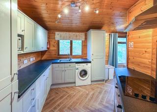 Pant Wilkin Lodges And Equestrian Centre - 9