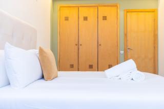 Ultra Central 3BR Parking AC - 9