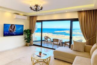 ALEX HOMES - Gleem Luxury Apartments with Direct Sea View - 8