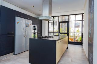 Ultra Central 3BR Parking AC - 8