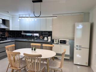 더 스테이빌 하우징 - 3