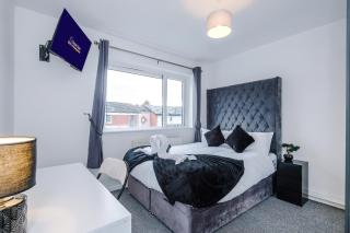 Middleton 4 Bed Free Parking Long stays - 9