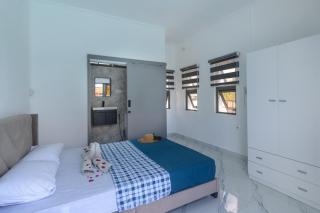 Peaceful Villa by Oceanaxe Holidays - 8