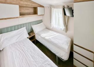 Pencnwc Holiday Park - 3