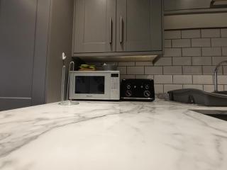 Open Mind Property - Spacious 2BR Flat City Views - 2