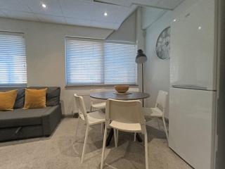 Open Mind Property - Spacious 2BR Flat City Views - 7