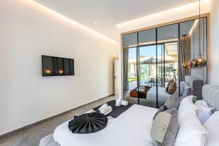 Prestige Twin Villa with Splendid View - 5