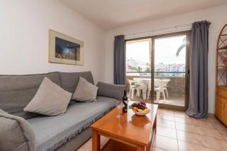 Cosy 1 Bedroom Apartment Communal Heated Pool - 6