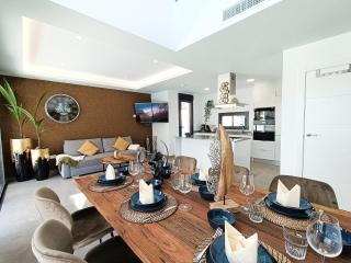 R-40-2 Luxurious - 5