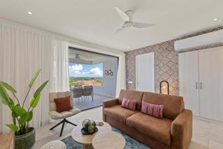 Caribbean Lounge - Aquamarine 4 - 2