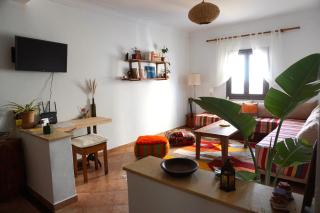 Seafront Apartment at Medina Entrance - 8