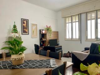 Melhor Vista de Copacabana! Quarto Casal Privativo em Apartamento Compartilhado - 1