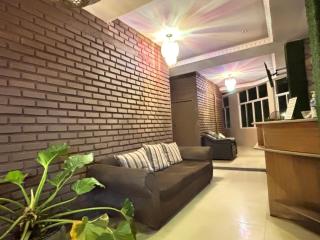 Airport City Hotel by Sandamalee - 8