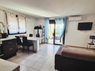 Sea and mountain - 1