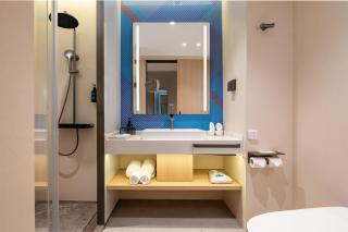 Holiday Inn Express Shenzhen Sports Center by IHG - 5