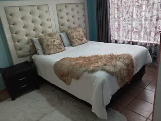 Ubuntu two Sleeper in Annlin, Pretoria North - 8