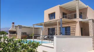 IRINI. seaview - beach - pool - privacy - 0